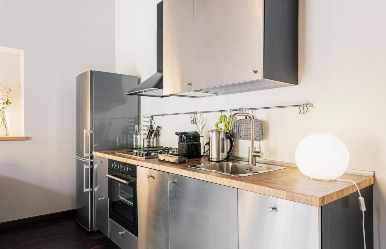 Stylish Milanese Studio - Via Cirillo Екстер'єр фото